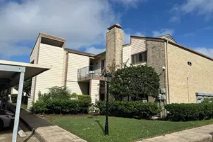 7057 N Holiday Dr, Galveston, TX 77550 - Photo 2