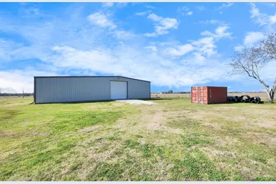 6111 Jacks Alley, Wallis, TX 77485 - Photo 30