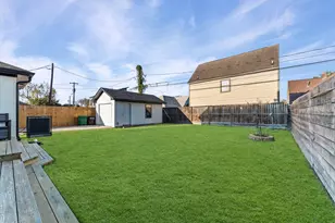 2619 Rosewood St, Houston, TX 77004 - Photo 10