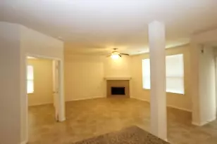 8139 Silent Deep Dr, Rosenberg, TX 77469 - Photo 2