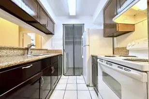 752 Memorial Mews St, Houston, TX 77079 - Photo 8