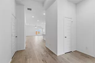 3807 Stars Wy, League City, TX 77573 - Photo 4