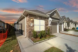 5227 Celestial Ct, Iowa Colony, TX 77583 - Photo 2