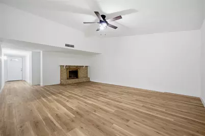 2126 Quail Valley East Drive, Missouri City, TX 77459 - Photo 14