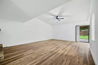 2126 Quail Valley East Drive, Missouri City, TX 77459 - Photo 16