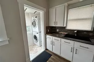 1639 Norfolk St, Houston, TX 77006 - Photo 10