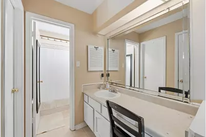 9806 Cassowary Drive, Conroe, TX 77385 - Photo 18