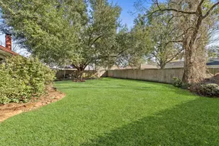 9806 Cassowary Dr, Conroe, TX 77385 - Photo 24