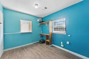 5621 Haywood St, Houston, TX 77016 - Photo 16