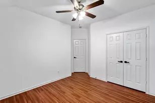 126 N Willow Point Cir, The Woodlands, TX 77382 - Photo 12