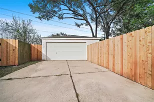 12866 Westmere, Houston, TX 77077 - Photo 32