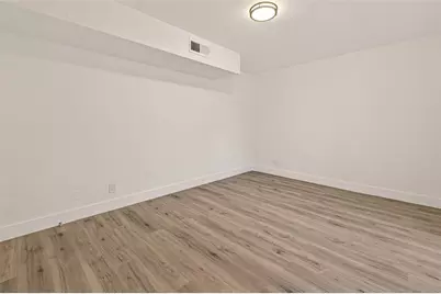 3300 Yorktown Street #15, Houston, TX 77056 - Photo 20