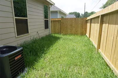 11927 Nelwood, Willis, TX 77318 - Photo 18