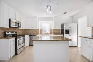 12411 Caren Ct, Houston, TX 77031 - Photo 18