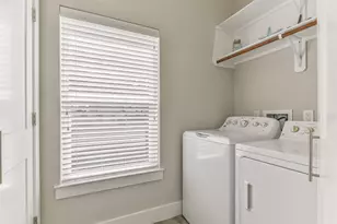 1799 E Winn St, Kemah, TX 77565 - Photo 10