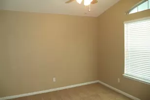 2903 Windy Hollow Ln, League City, TX 77539 - Photo 8