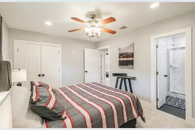 7518 Dearborn Street, Houston, TX 77055 - Photo 14