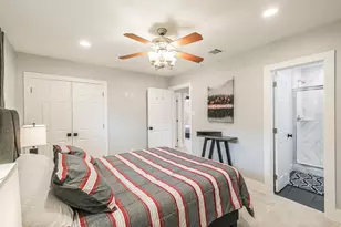 7518 Dearborn St, Houston, TX 77055 - Photo 14