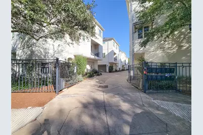 12 Hermann Park Court, Houston, TX 77021 - Photo 4