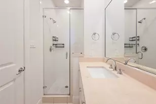 12 Hermann Park Ct, Houston, TX 77021 - Photo 8