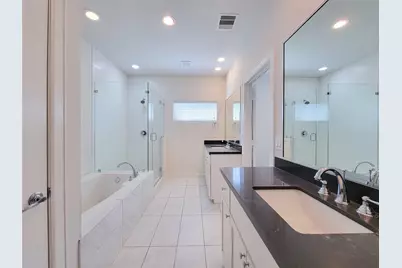 12 Hermann Park Court, Houston, TX 77021 - Photo 32