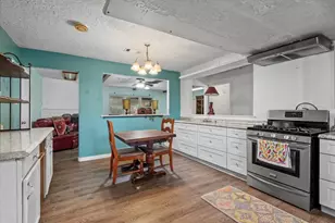 504 Catfish Ln, Conroe, TX 77384 - Photo 14