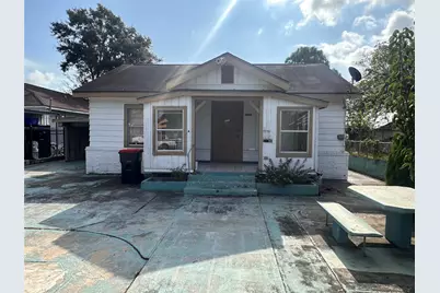 1322 Cypress Street, Baytown, TX 77520 - Photo 2