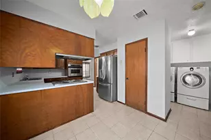 13703 Piping Rock Ln, Houston, TX 77077 - Photo 16