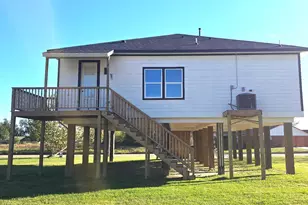 11735 Fleming Dr, Houston, TX 77013 - Photo 2