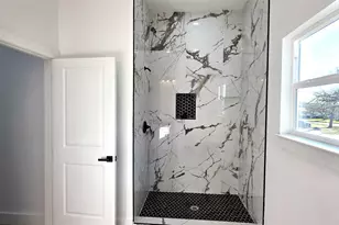 11735 Fleming Dr, Houston, TX 77013 - Photo 12