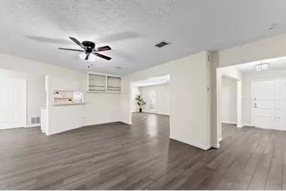 7522 Deep Forest Drive, Houston, TX 77088 - Photo 14