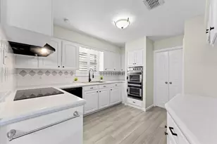 7522 Deep Forest Dr, Houston, TX 77088 - Photo 20