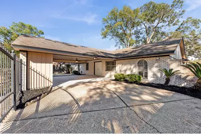 7522 Deep Forest Drive, Houston, TX 77088 - Photo 2