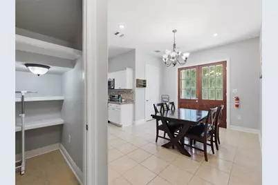 4261 Carlene, Orange, TX 77630 - Photo 10