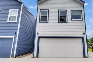 855 S Victory Dr, Houston, TX 77088 - Photo 2