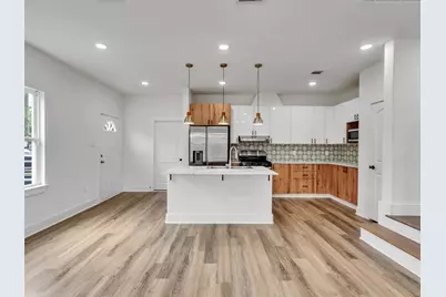855 S Victory Drive #C, Houston, TX 77088 - Photo 6