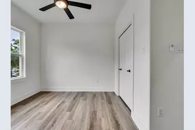 855 S Victory Drive #C, Houston, TX 77088 - Photo 22