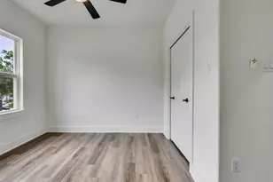 855 S Victory Dr, Houston, TX 77088 - Photo 22