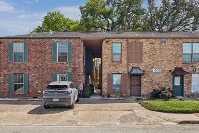 1205 Autrey Street #9, Houston, TX 77006 - Photo 1
