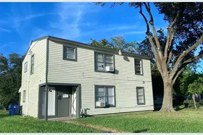 1138 4th Avenue N #1140, Texas City, TX 77590 - Photo 1