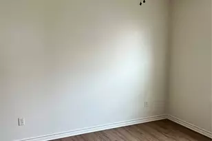 712 N Sharp St, Franklin, TX 77856 - Photo 4