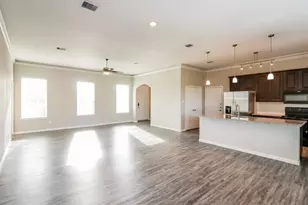 1538 Lakeland Cir, Rosharon, TX 77583 - Photo 4