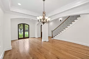 3928 Milton St, West University Place, TX 77005 - Photo 2