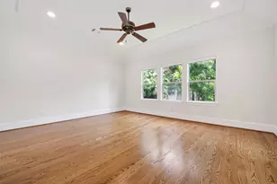 3928 Milton St, West University Place, TX 77005 - Photo 20