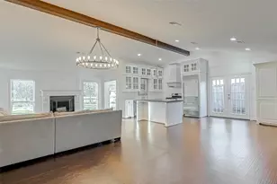 520 E Castle Harbour Dr, Friendswood, TX 77546 - Photo 6