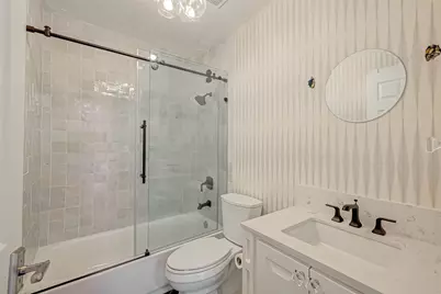 520 E Castle Harbour Drive, Friendswood, TX 77546 - Photo 18