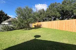 1819 Hanbury Ct, Sugar Land, TX 77498 - Photo 22