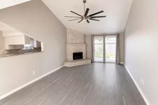 1819 Hanbury Ct, Sugar Land, TX 77498 - Photo 4