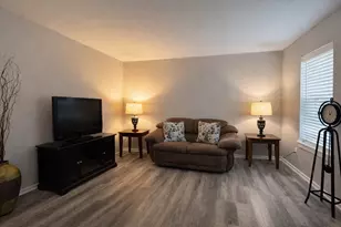 1541 Moritz Dr, Houston, TX 77055 - Photo 2