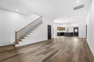 915 N Roberson St, Conroe, TX 77301 - Photo 4